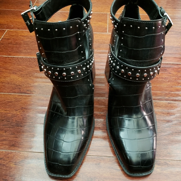 Used only twice - Picture 1 of 4